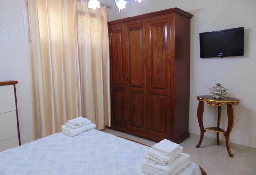スーペリアファミリールーム, B&b Alloggio In Villa Cristina