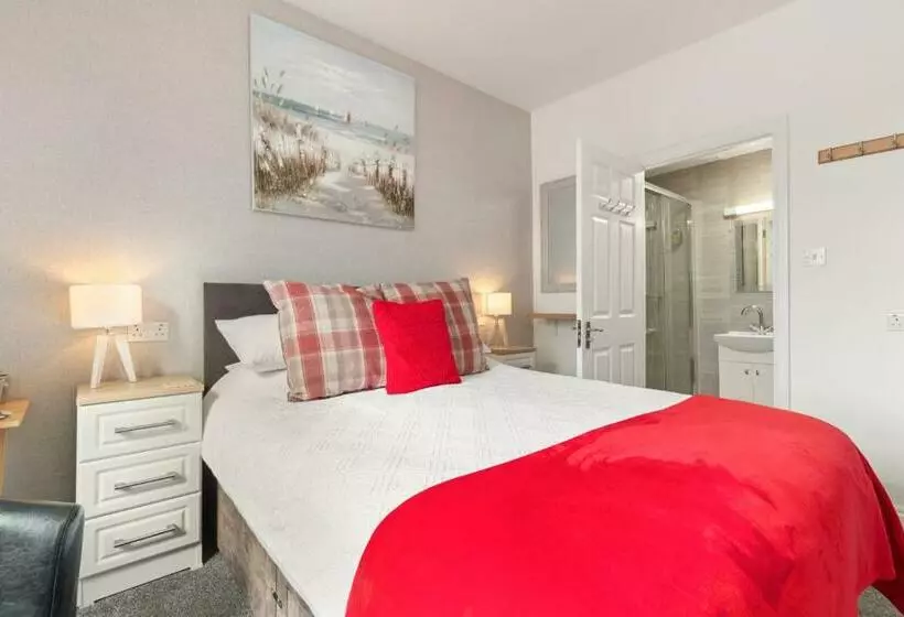 اتاق استاندارد با تخت بزرگ, Coach Guest House
