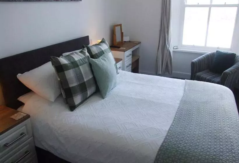 اتاق لوکس با تخت بزرگ, Coach Guest House