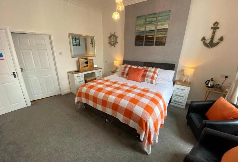 デラックスルーム, Coach Guest House