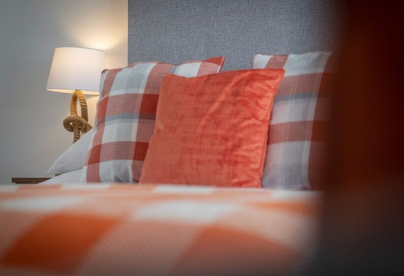 デラックスルーム, Coach Guest House