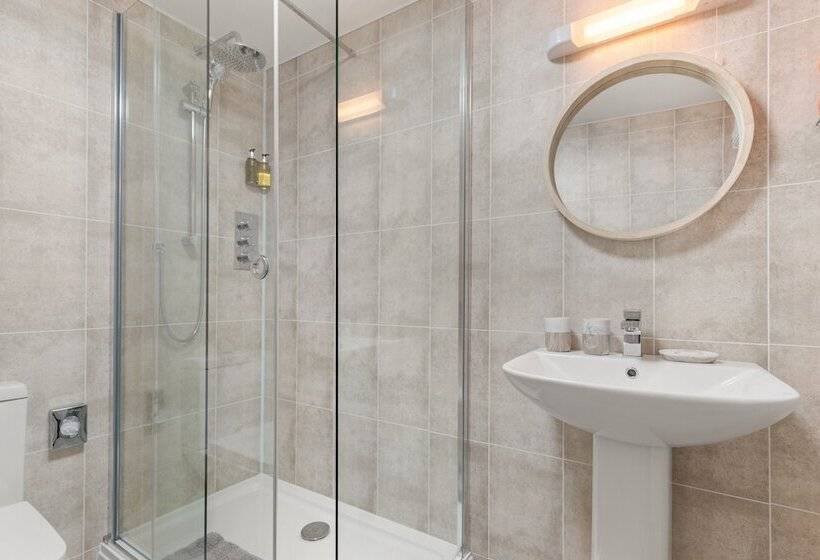 デラックスルーム, Coach Guest House