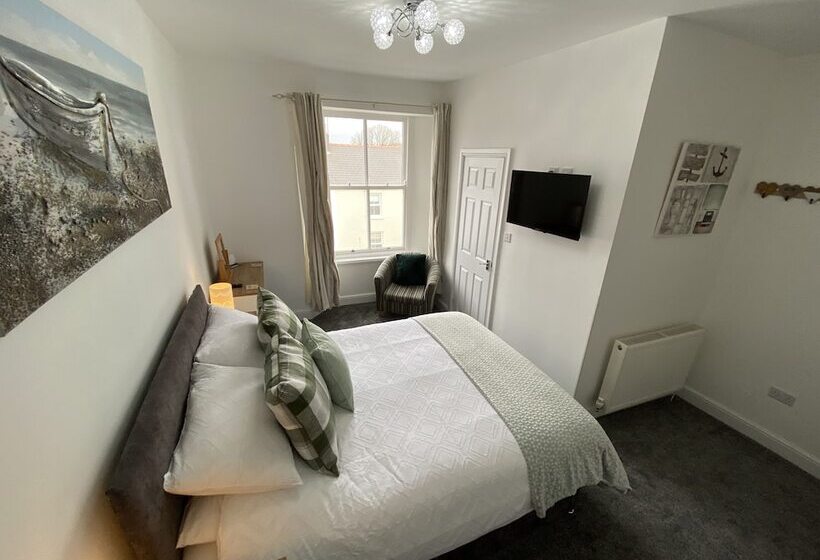 デラックスルーム, Coach Guest House