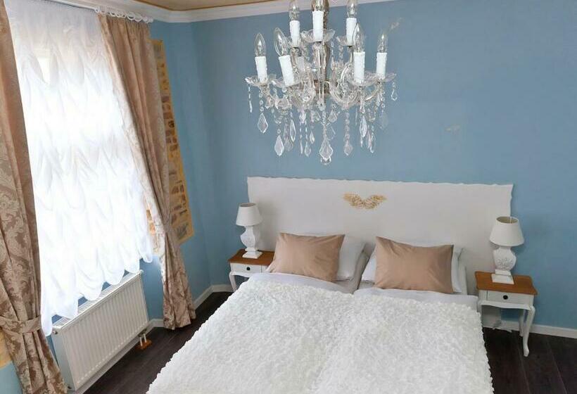 استودیوی سوپریور, Cathedral Prague Apartments