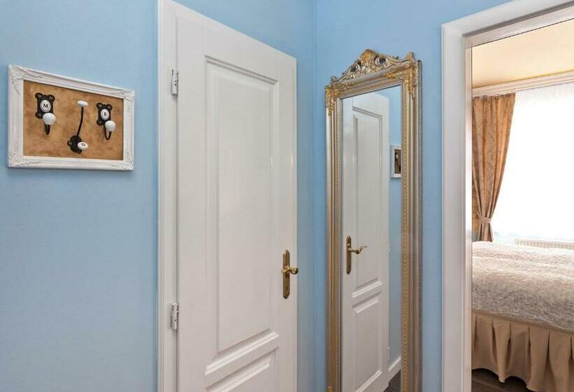 استودیوی سوپریور, Cathedral Prague Apartments