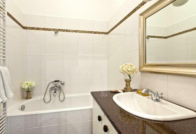 استودیوی سوپریور, Cathedral Prague Apartments