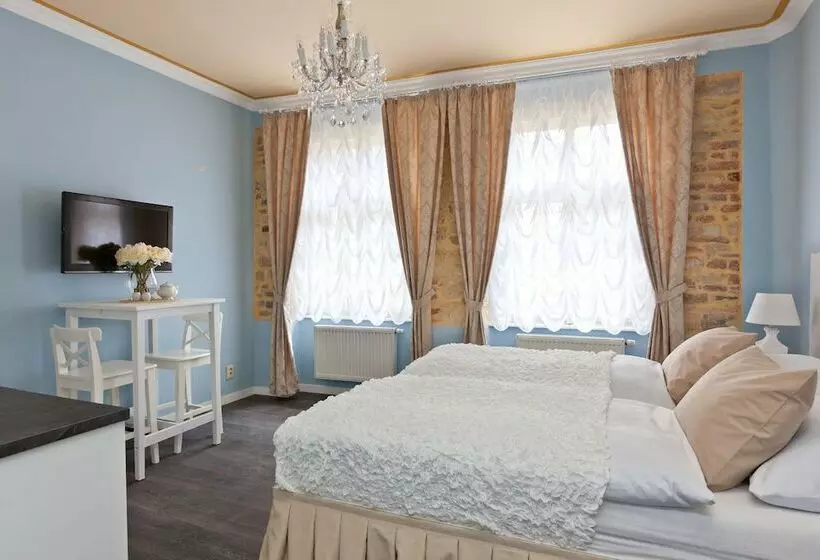 استودیوی سوپریور, Cathedral Prague Apartments