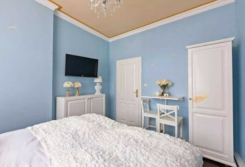 استودیوی لوکس, Cathedral Prague Apartments