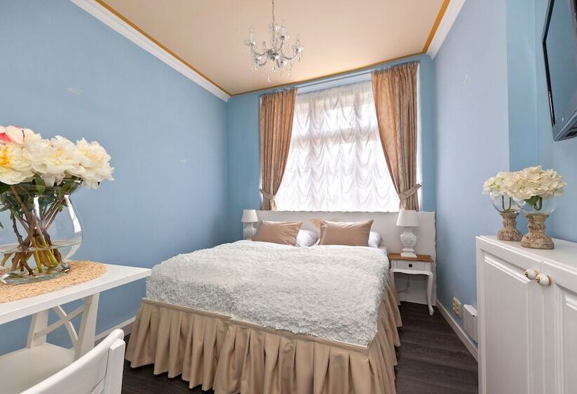 استودیوی لوکس, Cathedral Prague Apartments