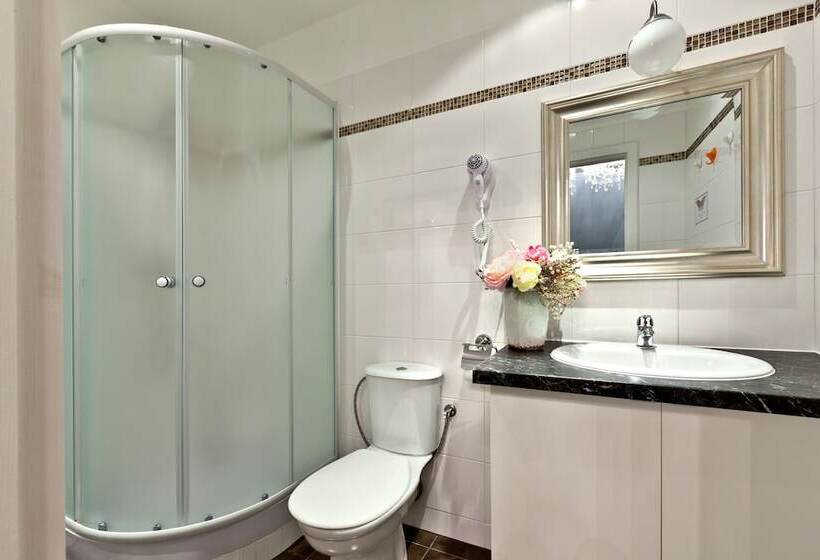 استودیوی لوکس, Cathedral Prague Apartments