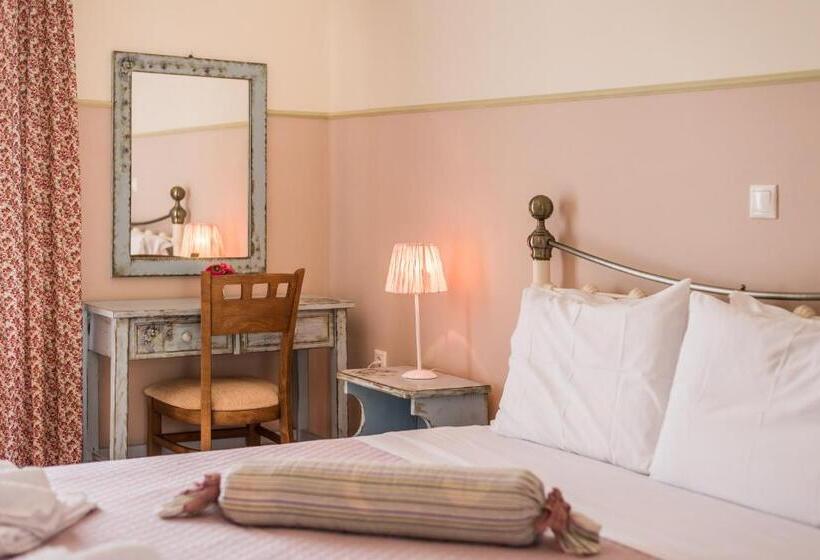 סטודיו סופריור, Elaias Gi Residence