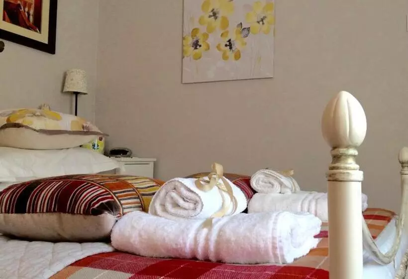 デラックスルーム, Ellen House Bed And Breakfast