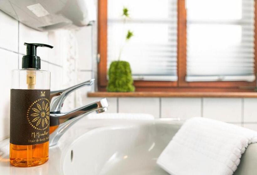 Quarto Comfort com Varanda, Genusshotel Hirschen   Erholung Im Grünen