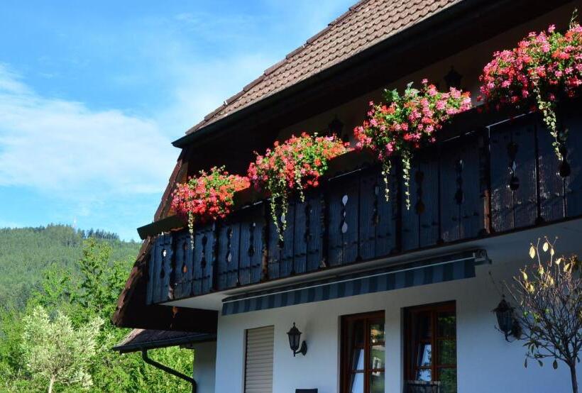 Apartamento 2 Quartos com Varanda, Genusshotel Hirschen   Erholung Im Grünen