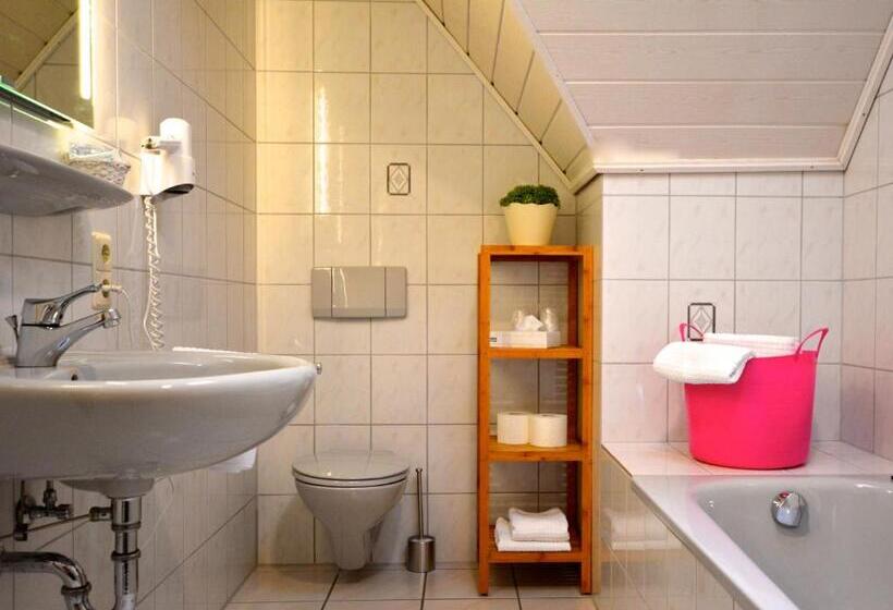 Apartamento 2 Quartos com Varanda, Genusshotel Hirschen   Erholung Im Grünen