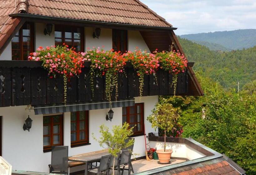 발코니가 있는 2 베드룸 아파트, Genusshotel Hirschen   Erholung Im Grünen