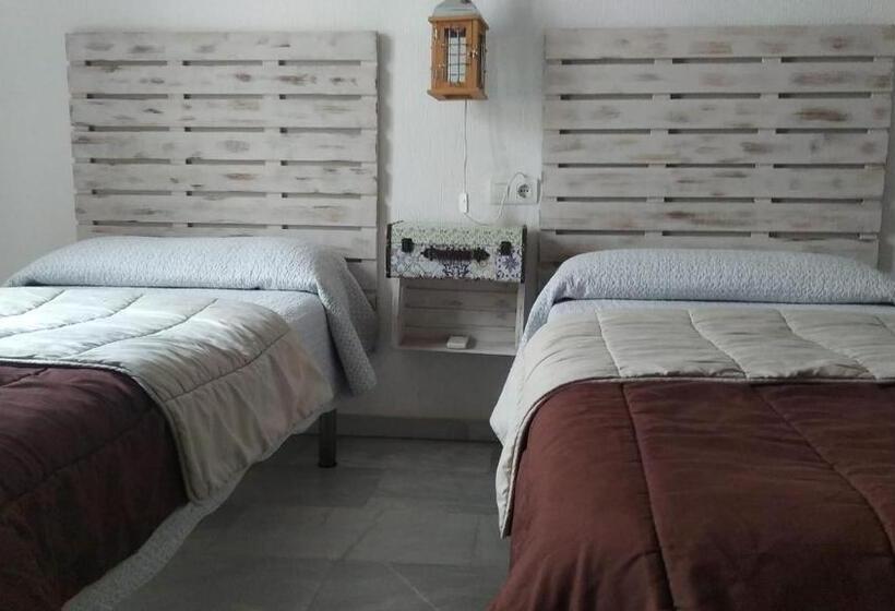 اتاق استاندارد, Granada Old Town Hostel