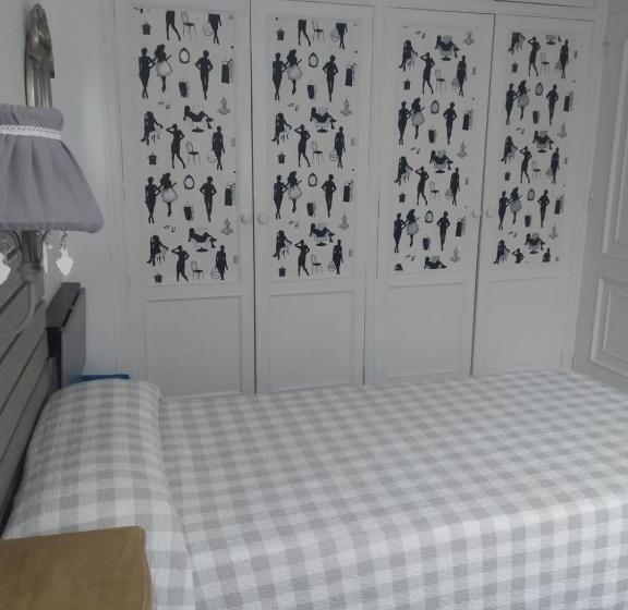 اتاق استاندارد, Granada Old Town Hostel