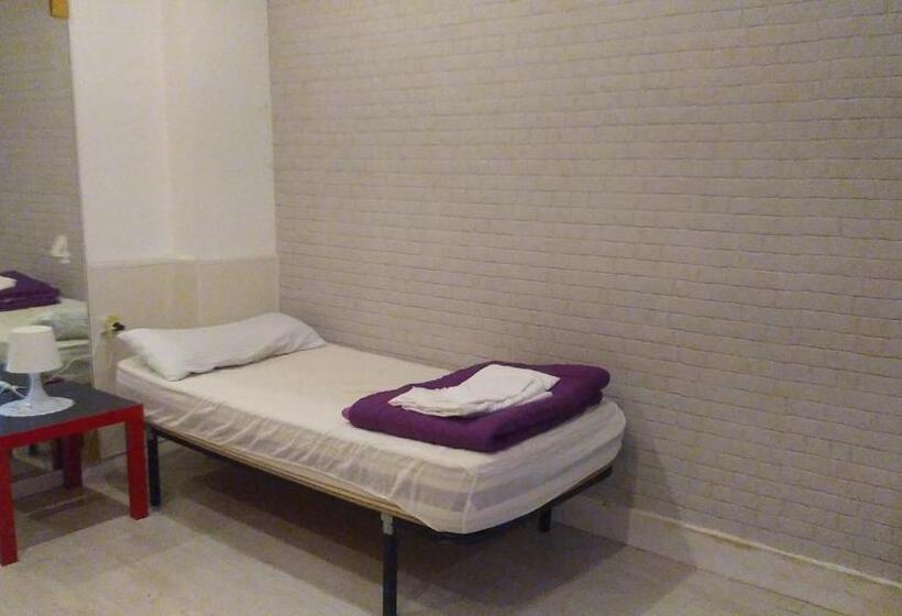 تختخواب در اتاق مشترک, Granada Old Town Hostel