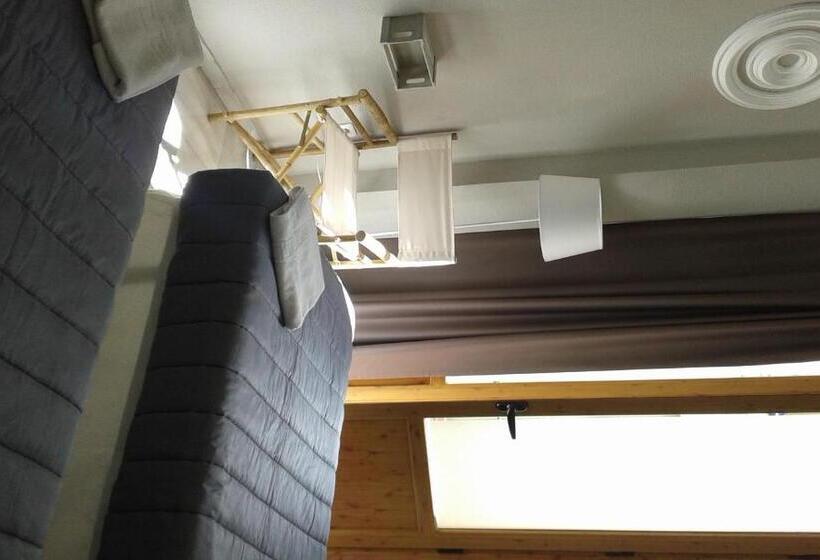 اتاق استاندارد, Granada Old Town Hostel