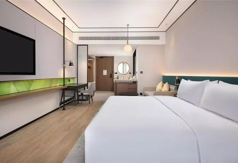 اتاق لوکس با تخت بزرگ, Doubletree By Hilton Madrid Prado