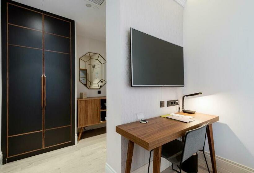 اتاق استاندارد, Doubletree By Hilton Madrid Prado