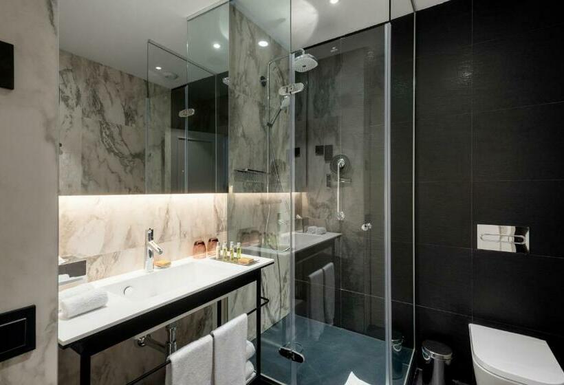 اتاق استاندارد, Doubletree By Hilton Madrid Prado