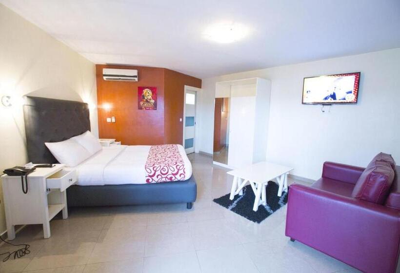 سوئیت با وان آب گرم, Détente Hôtel