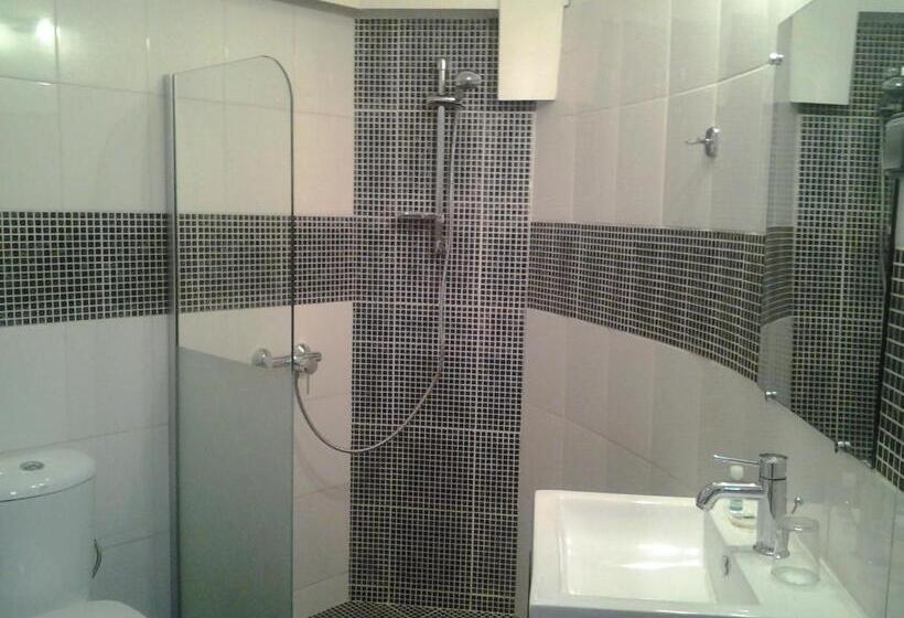 سوئیت با وان آب گرم, Détente Hôtel