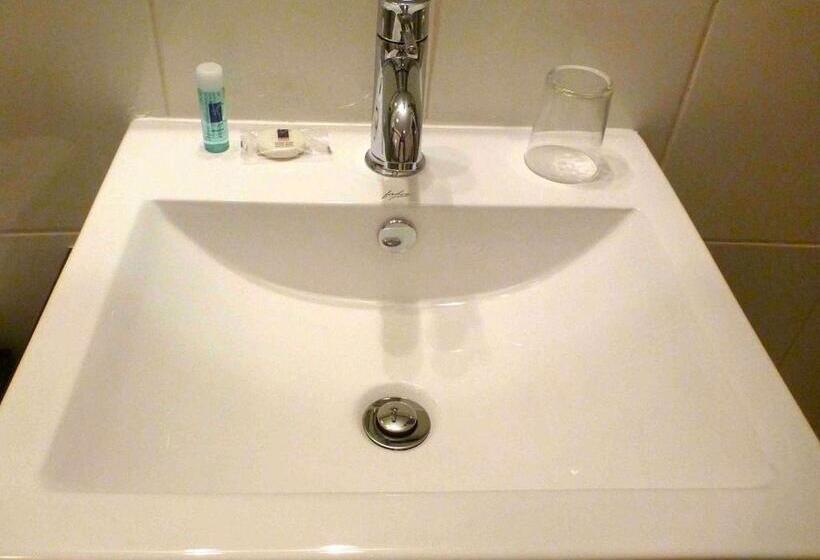 سوئیت با وان آب گرم, Détente Hôtel