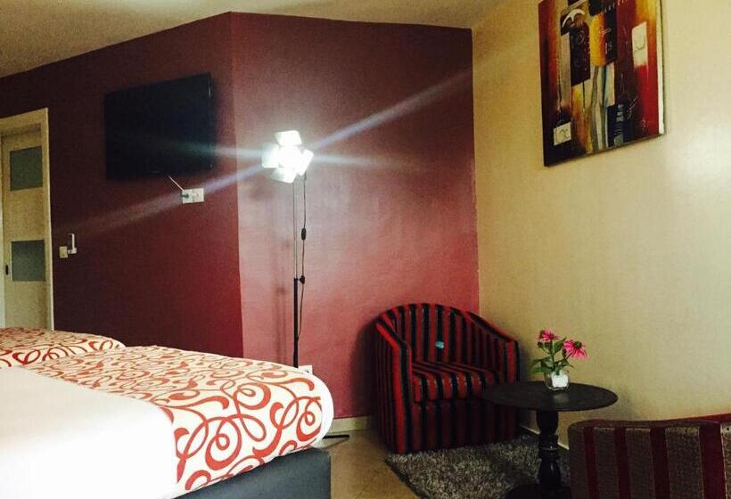 سوئیت با وان آب گرم, Détente Hôtel