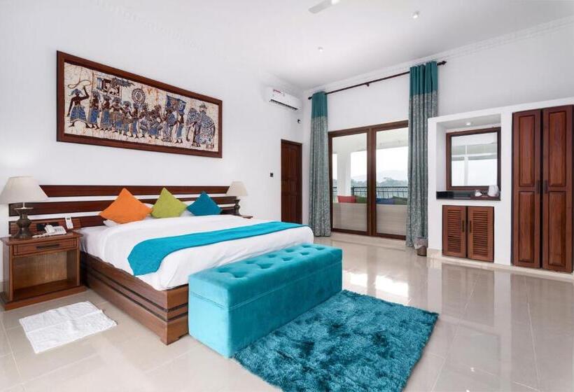 غرفة قياسية سرير كينج, Elegant