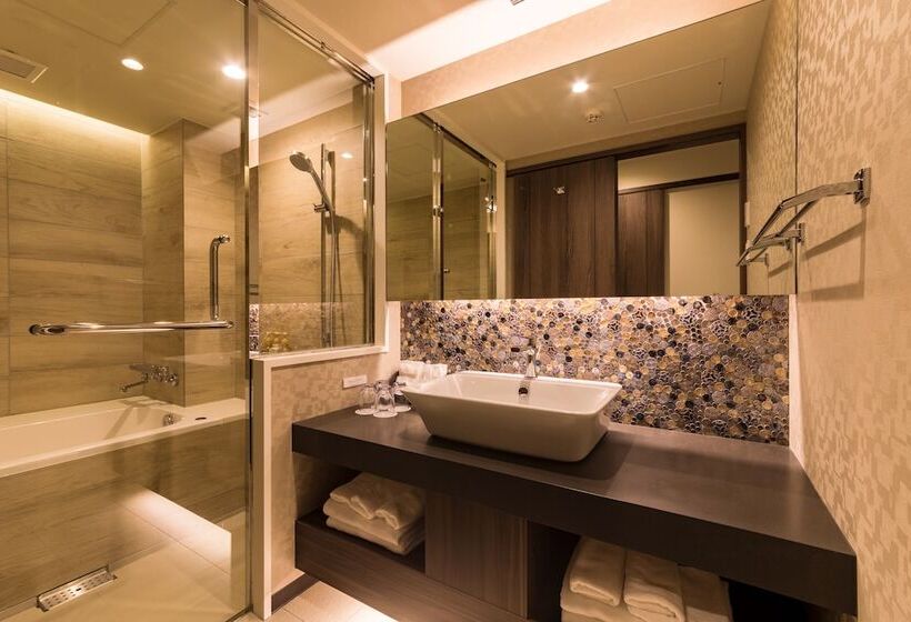 Camera Quadrupla Standard, Grandvert Kyukaruizawa