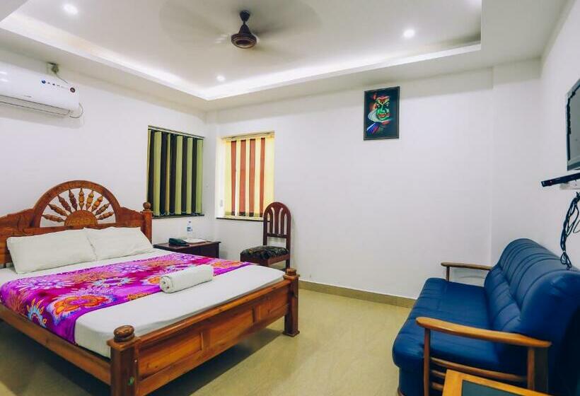 غرفة ديلوكس, Hare Krishna Inn