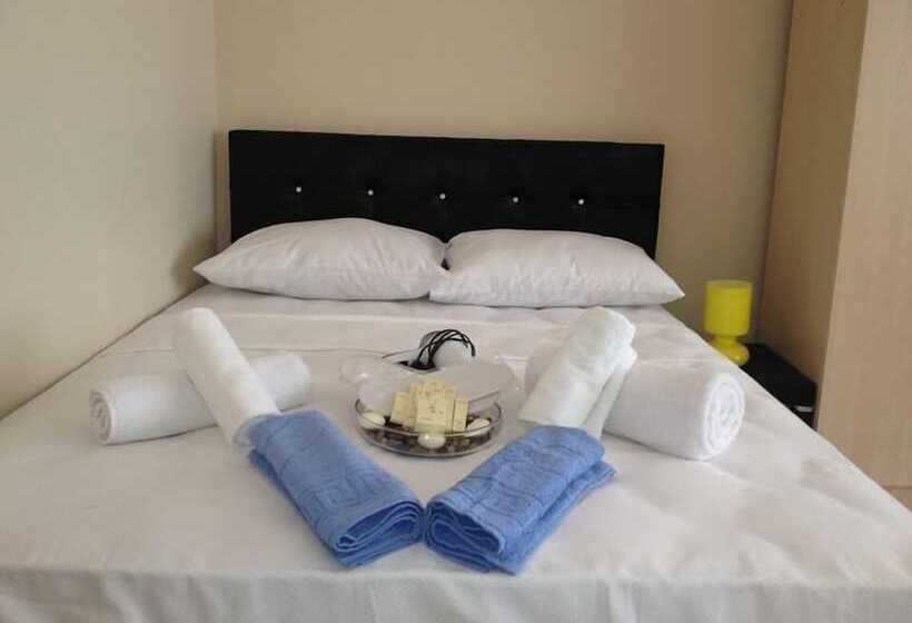 スーペリアールーム, Pera Suites & Studios