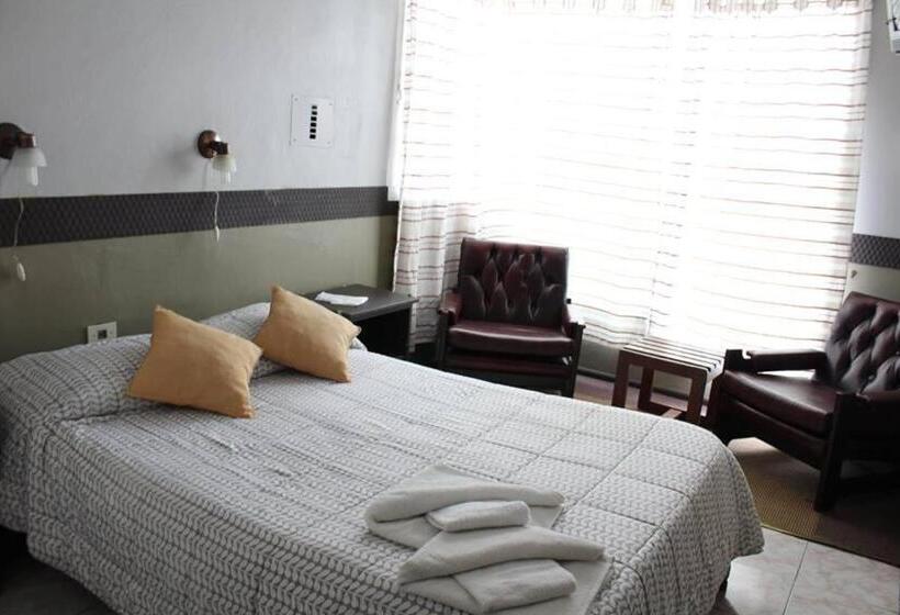 חדר משפחתי, Petit