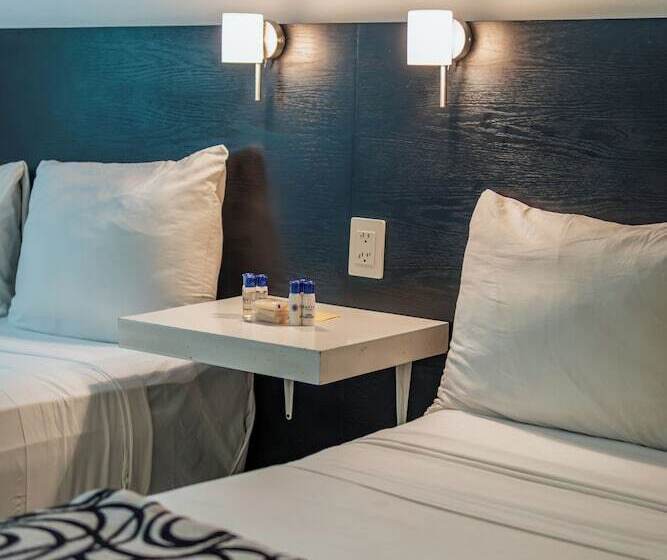 Номер Стандарт Трехместный, Santiago