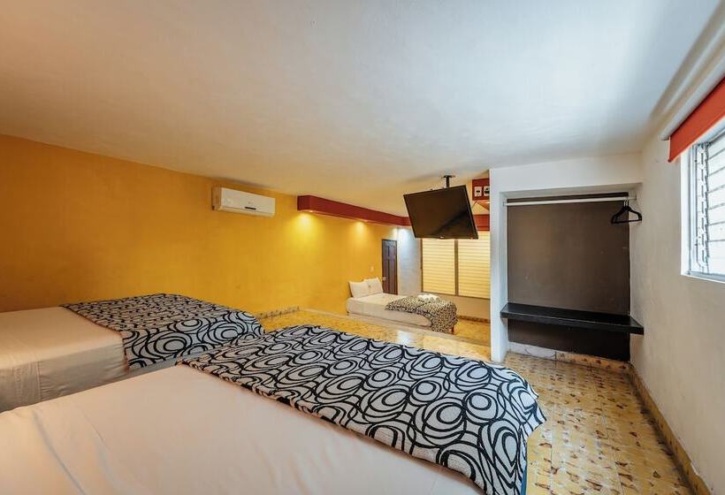 Номер Стандарт Трехместный, Santiago