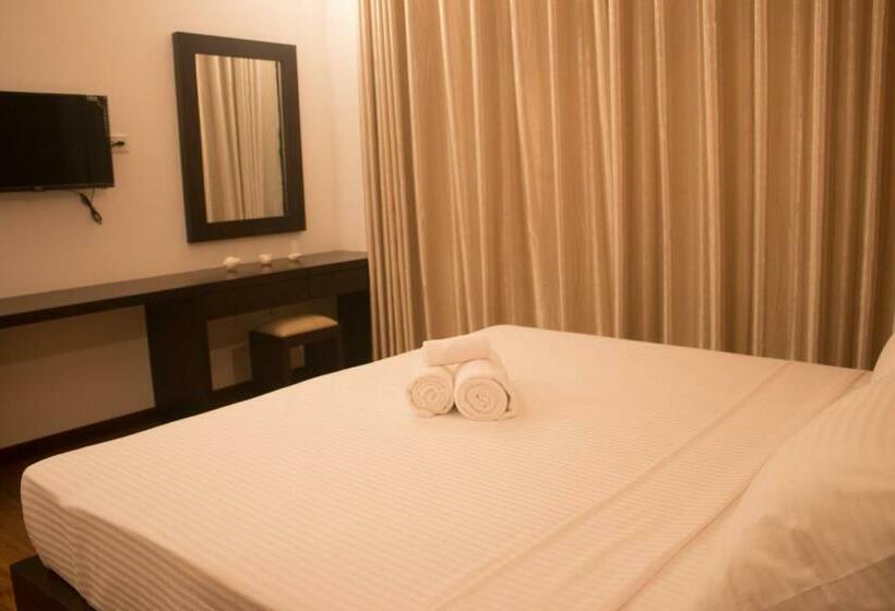 חדר סטנדרט, The Suite 262