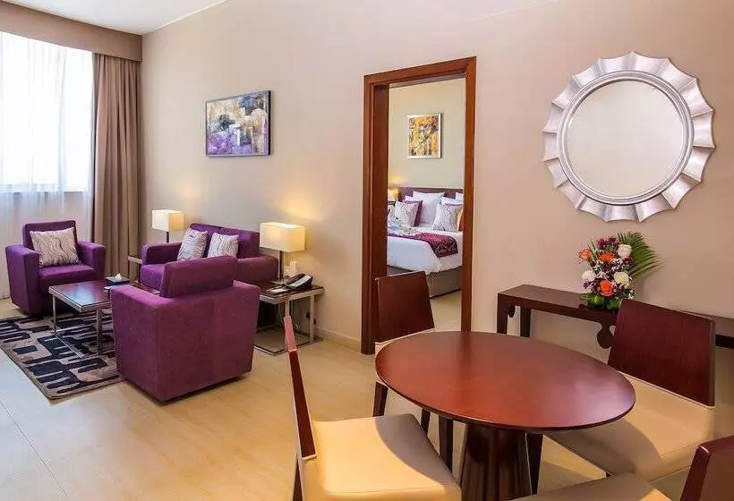 オーシャンビュージュニアスイート, V Hotel Fujairah