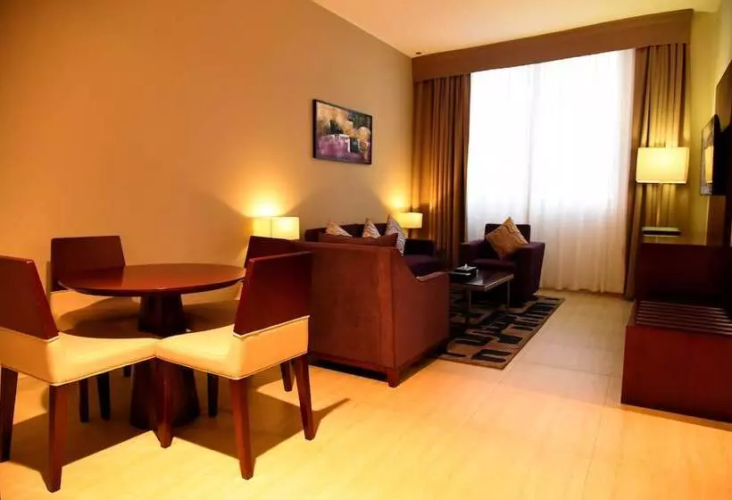 スイート（家族用）, V Hotel Fujairah