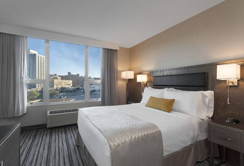 חדר סטנדרט מותאם לאדם עם מוגבלויות, Wyndham Garden Laguardia South