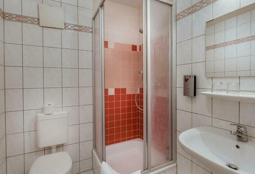 스탠다드 룸, Zur Burg Gmbh