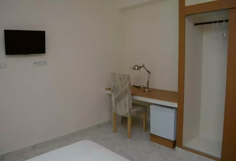 اتاق استاندارد یک نفره, Lt Apart