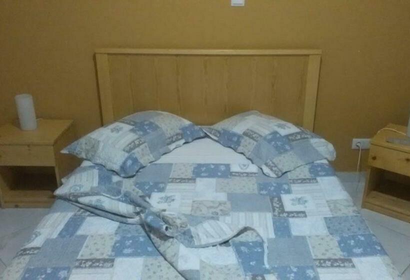 اتاق استاندارد با چشم‌انداز دریا, Lt Apart