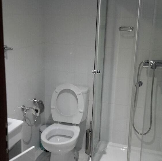 اتاق استاندارد, Lt Apart