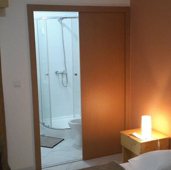 اتاق استاندارد یک نفره, Lt Apart