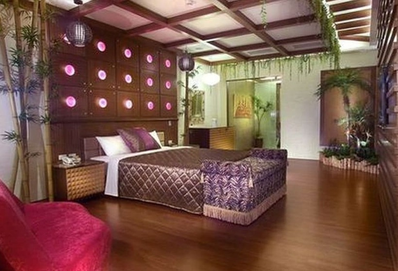 اتاق سوپریور, Motel Fabulous