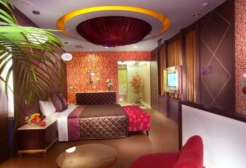 اتاق سوپریور, Motel Fabulous
