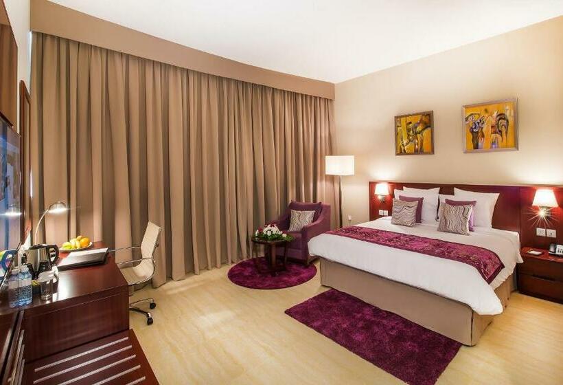 Полулюкс Вид на Горы, V Hotel Fujairah